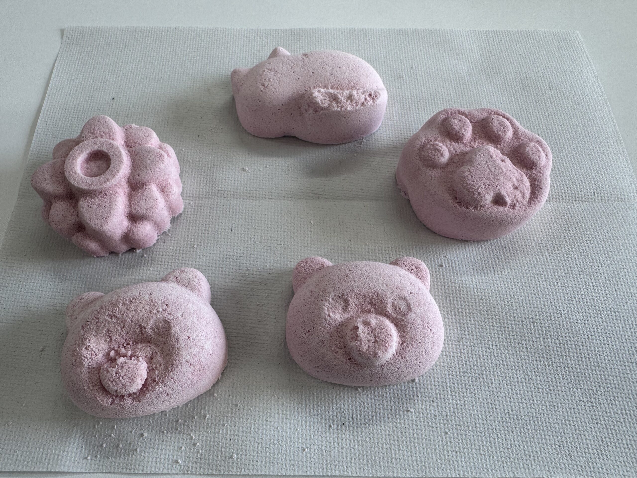 バスボムを作りました。
